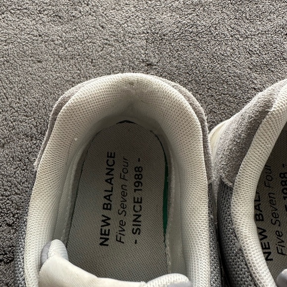 New Balance 574 - Picture 5 of 8